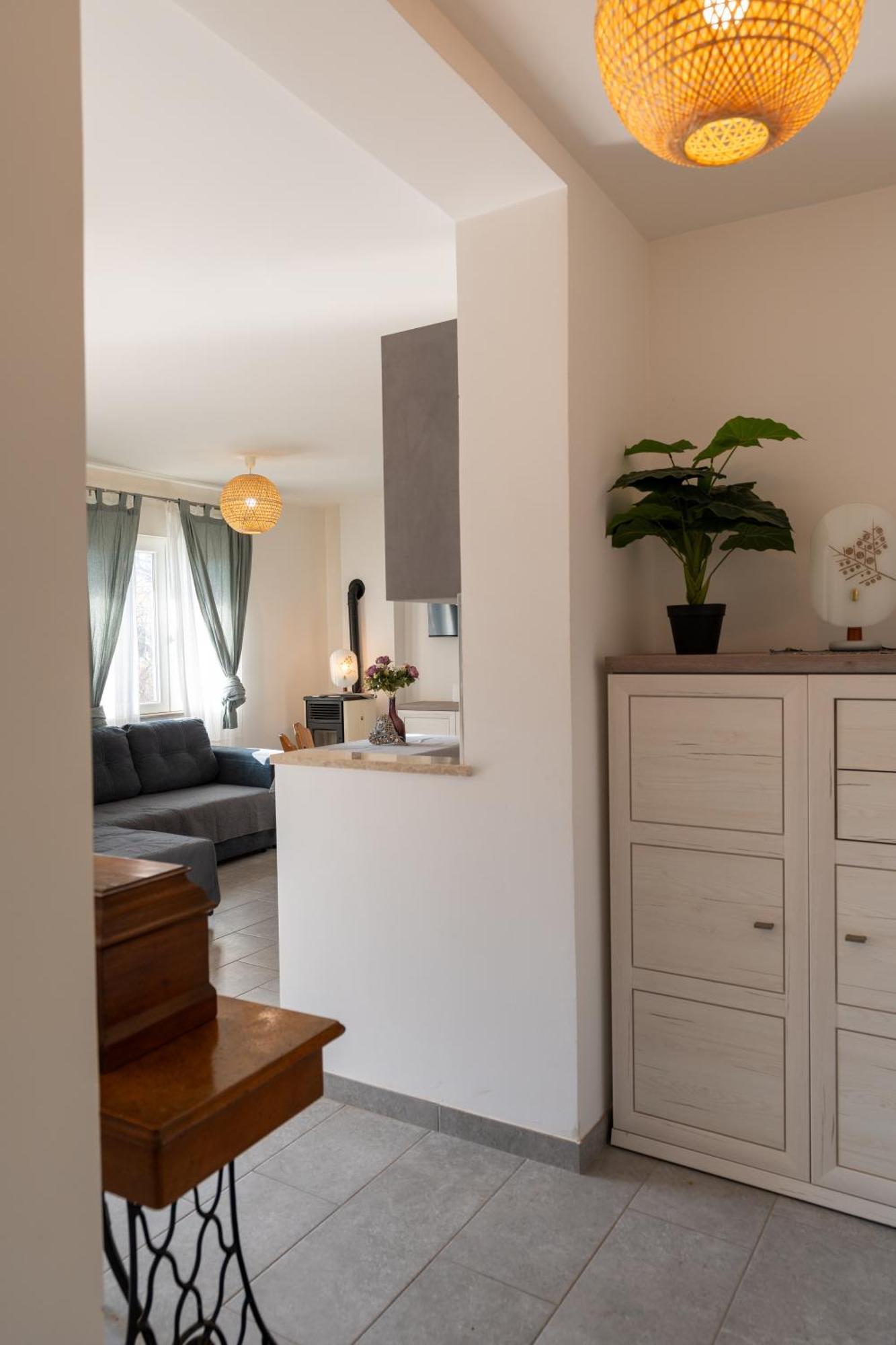 Two-Bedroom Apartment Rea In 罗维尼 外观 照片